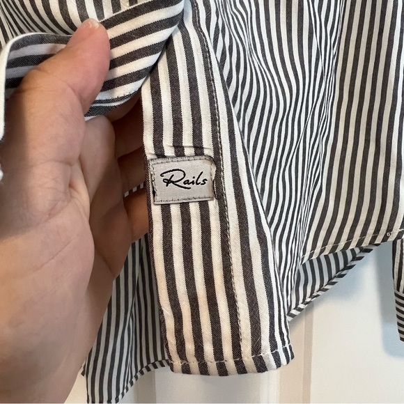 RAILS Aly Button Front Blouse In Belize Stripe - Picture 12 of 13